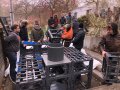 Studierende bauen ein unterirdisches Wasserspeichersystem auf